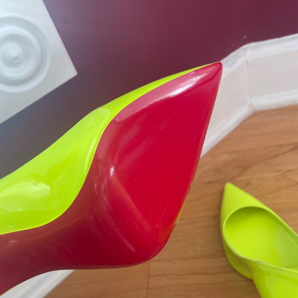 Christian Louboutin Kate 100 Fluo Yellow Neon Heels Size 39 NIB - Picture 5 of 8